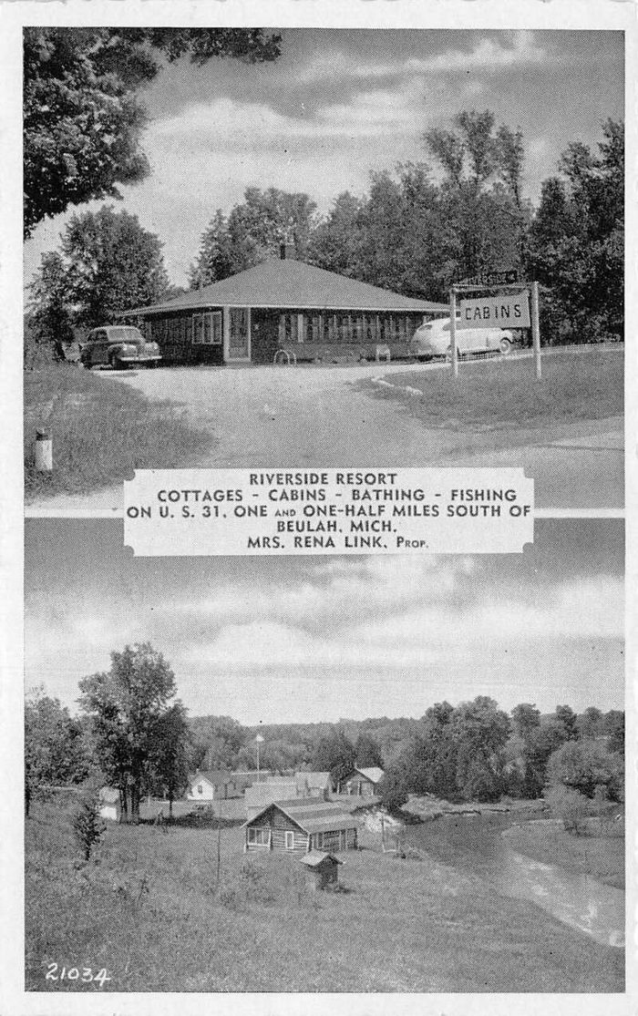 Betsie Riverside Resort - Vintage Postcard